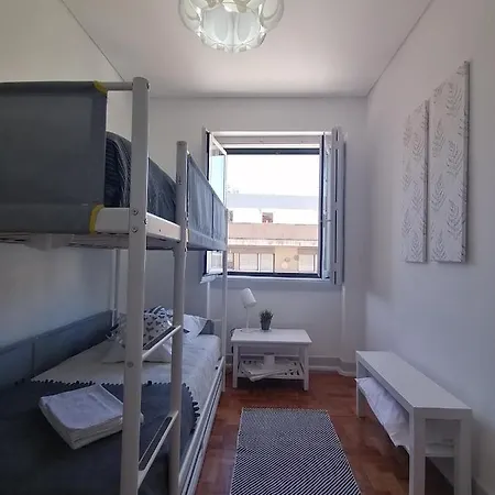 Rossio אכסניה אלקובאקה