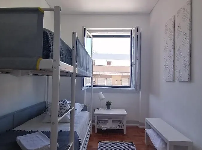 Rossio Хостел Алкобаса