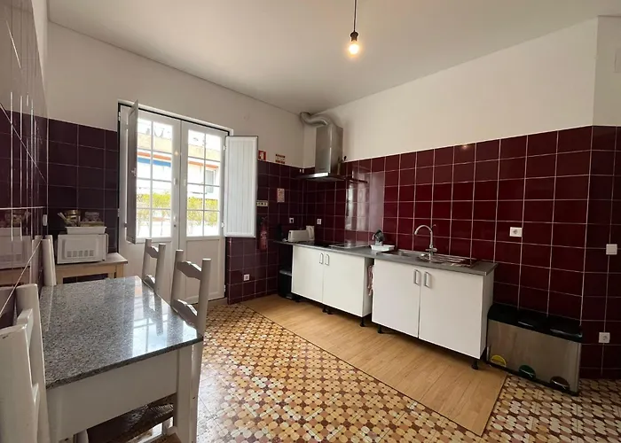 Хостел Rossio Алкобаса